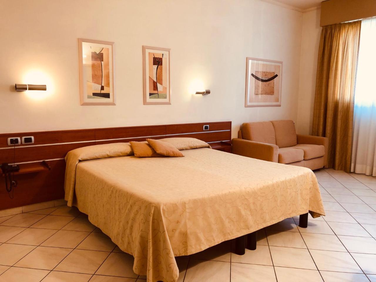 Hotel Delfina Signa Dış mekan fotoğraf